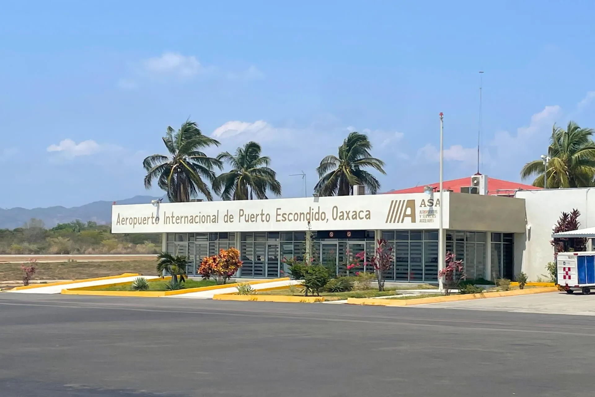 Puerto-Escondido-International-Airport_compressed